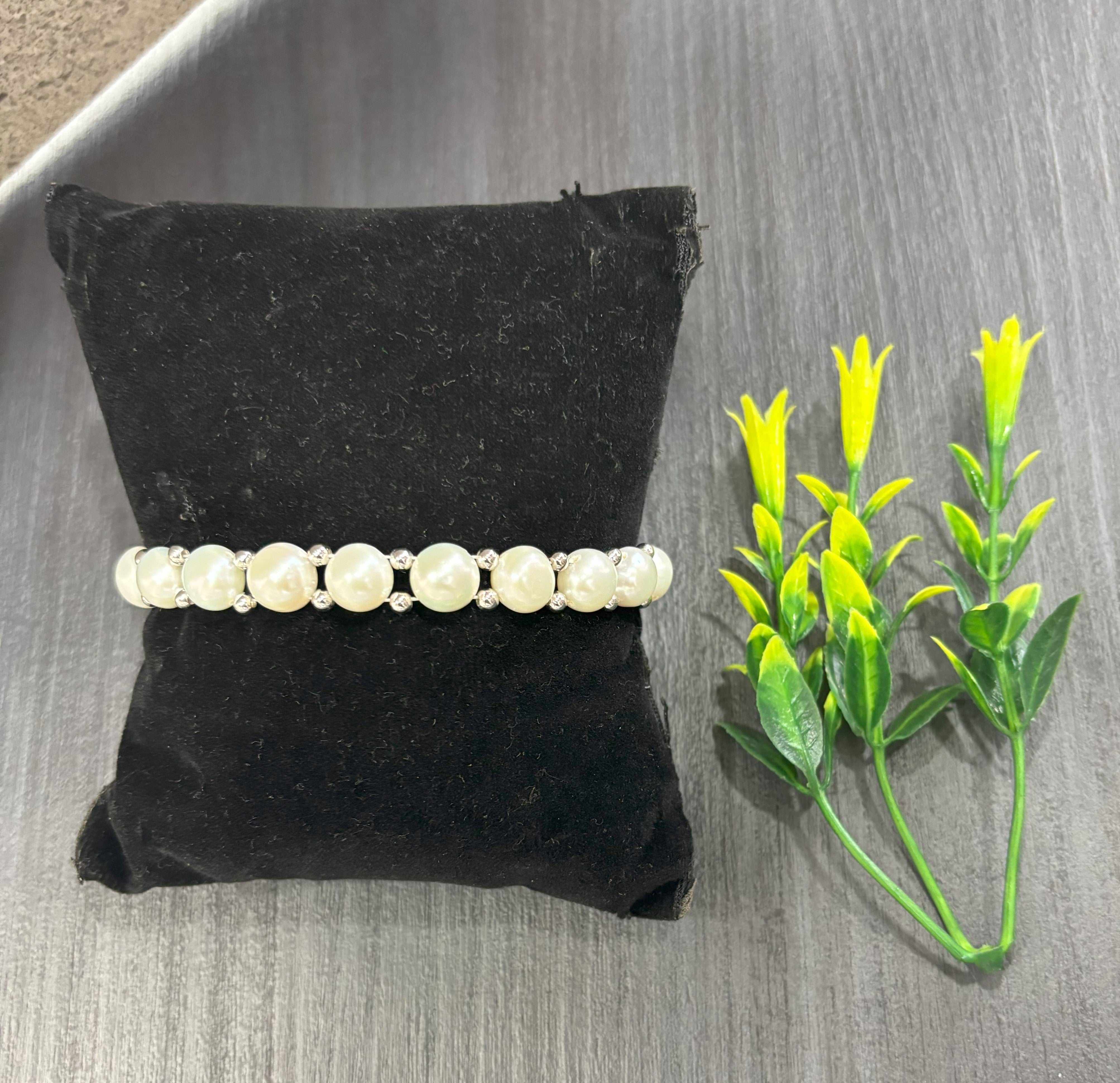 Authentic Real Natural Fresh Water Button Pearl Bracelet With Certificate(D.No ADBLS233)