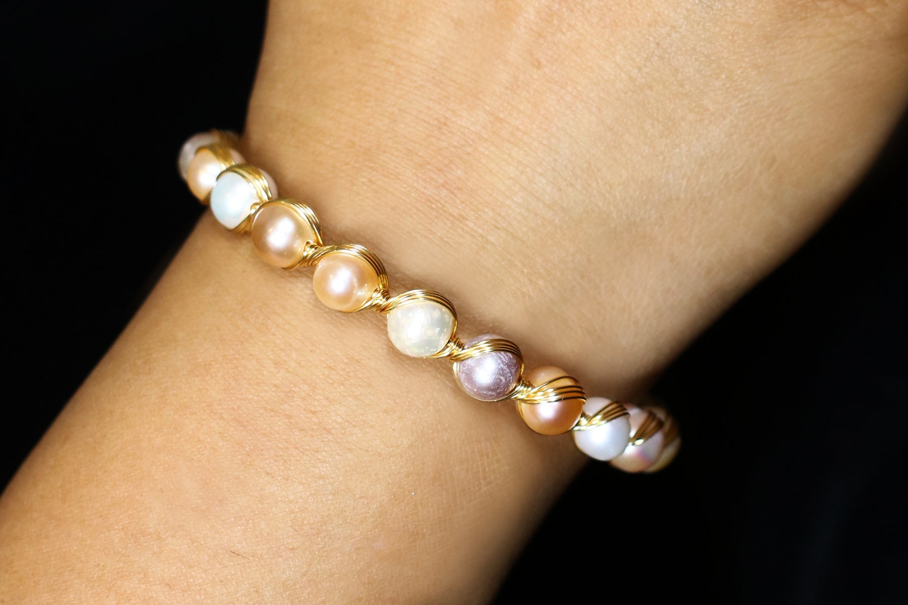 Authentic Real Natural Fresh Water Pearl Bracelet With Certificate(D.No ADBLS248)