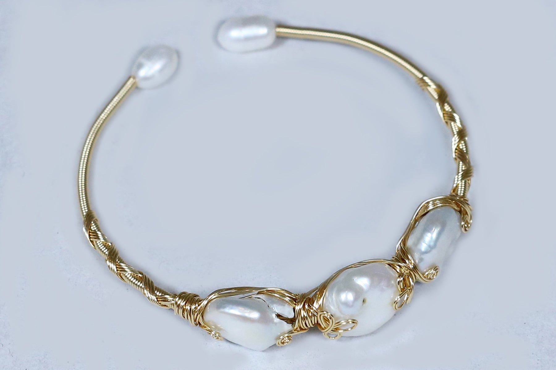 Authentic Real Natural Fresh Water Pearl Bracelet With Certificate(D.No ADBLS257)