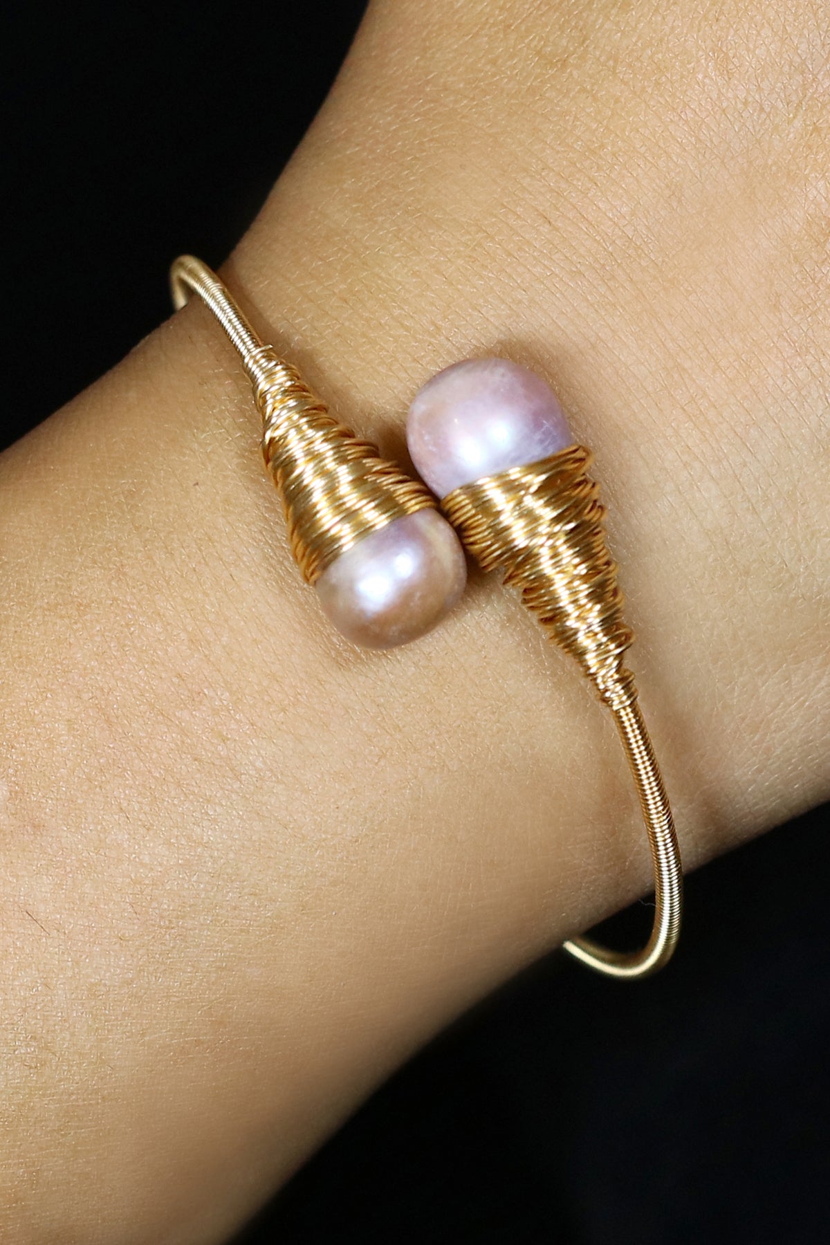 Authentic Real Natural Fresh Water Pearl Bracelet With Certificate(D.No ADBLS261)