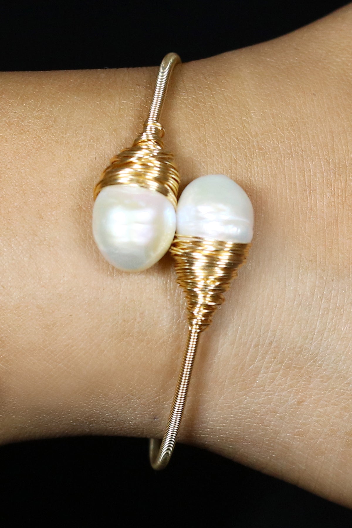 Authentic Real Natural Fresh Water Pearl Bracelet With Certificate(D.No ADBLS262)
