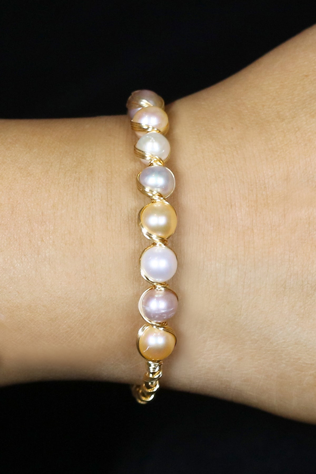 Authentic Real Natural Fresh Water Pearl Bracelet With Certificate(D.No ADBLS270)