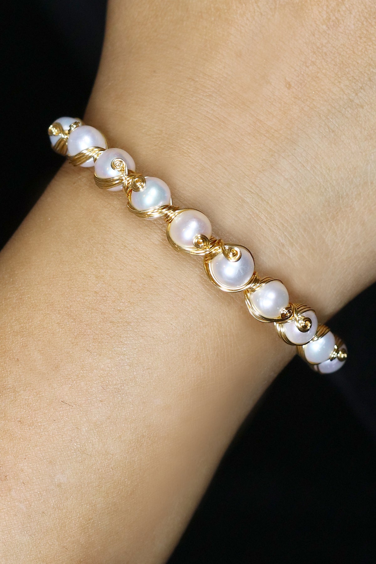 Authentic Real Natural Fresh Water Pearl Bracelet With Certificate(D.No ADBLS276)