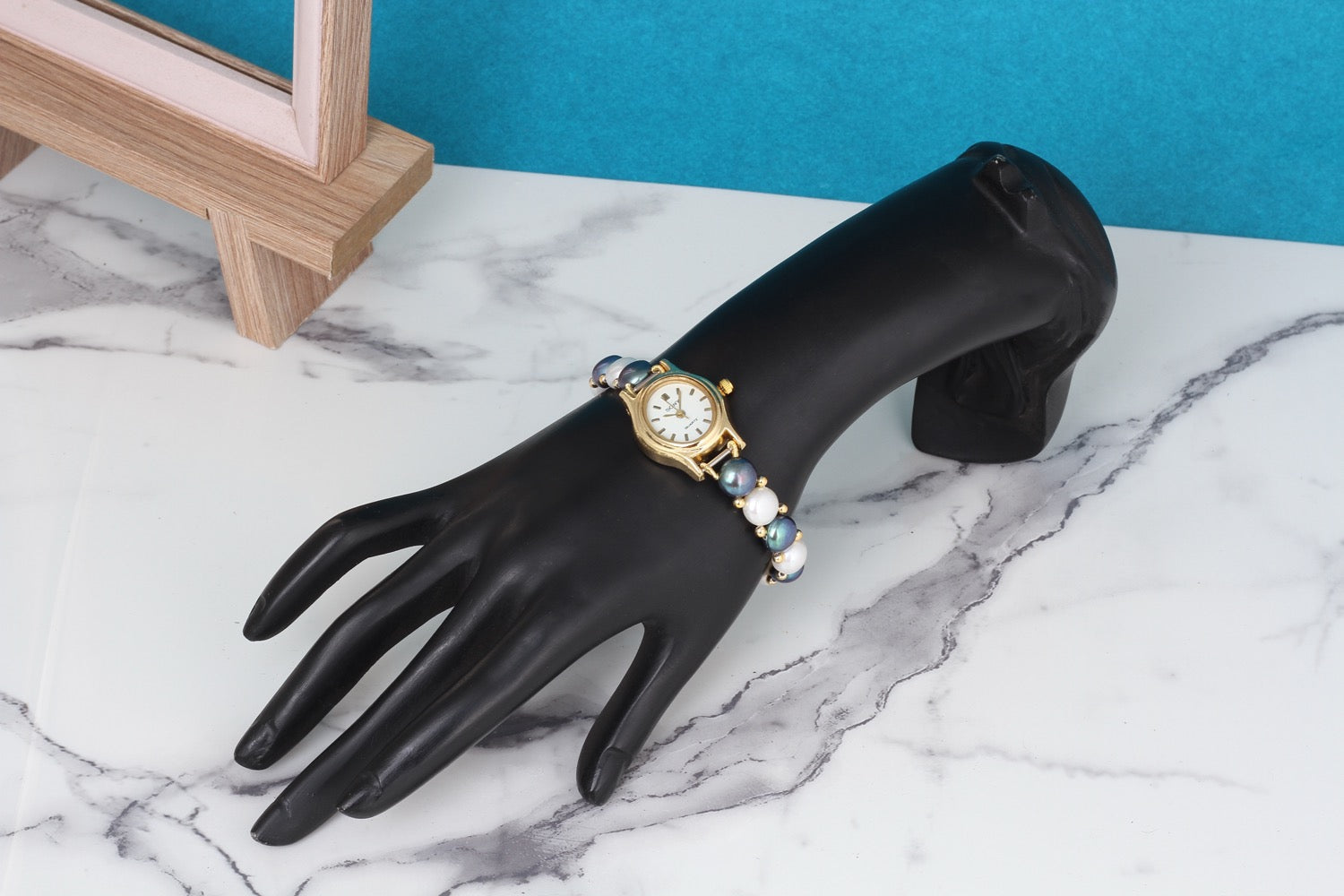 Designer Real Natural Fresh Water Pearl Strap Watch With Certificate(D.No ADBLS304)