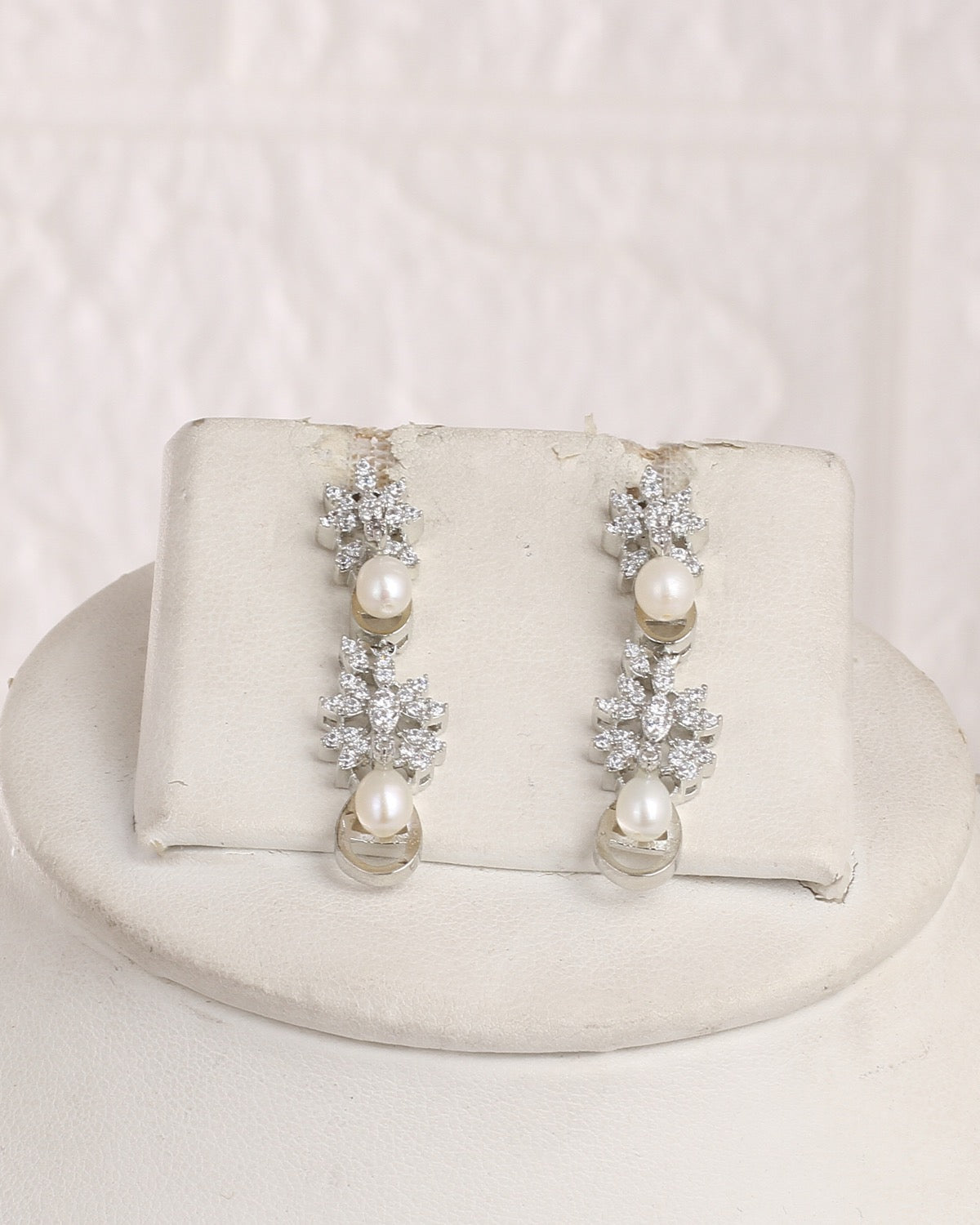 Cz Stone Studded Necklace Set With Real Pearl N Certificate(D.No ADPRLS3126)