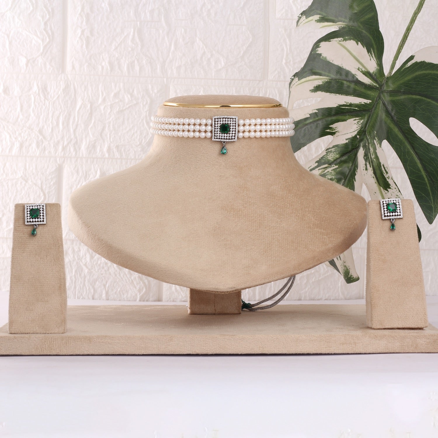 Real Natural Fresh Water Pearls Choker Set With Certificate(D.No CKR799)