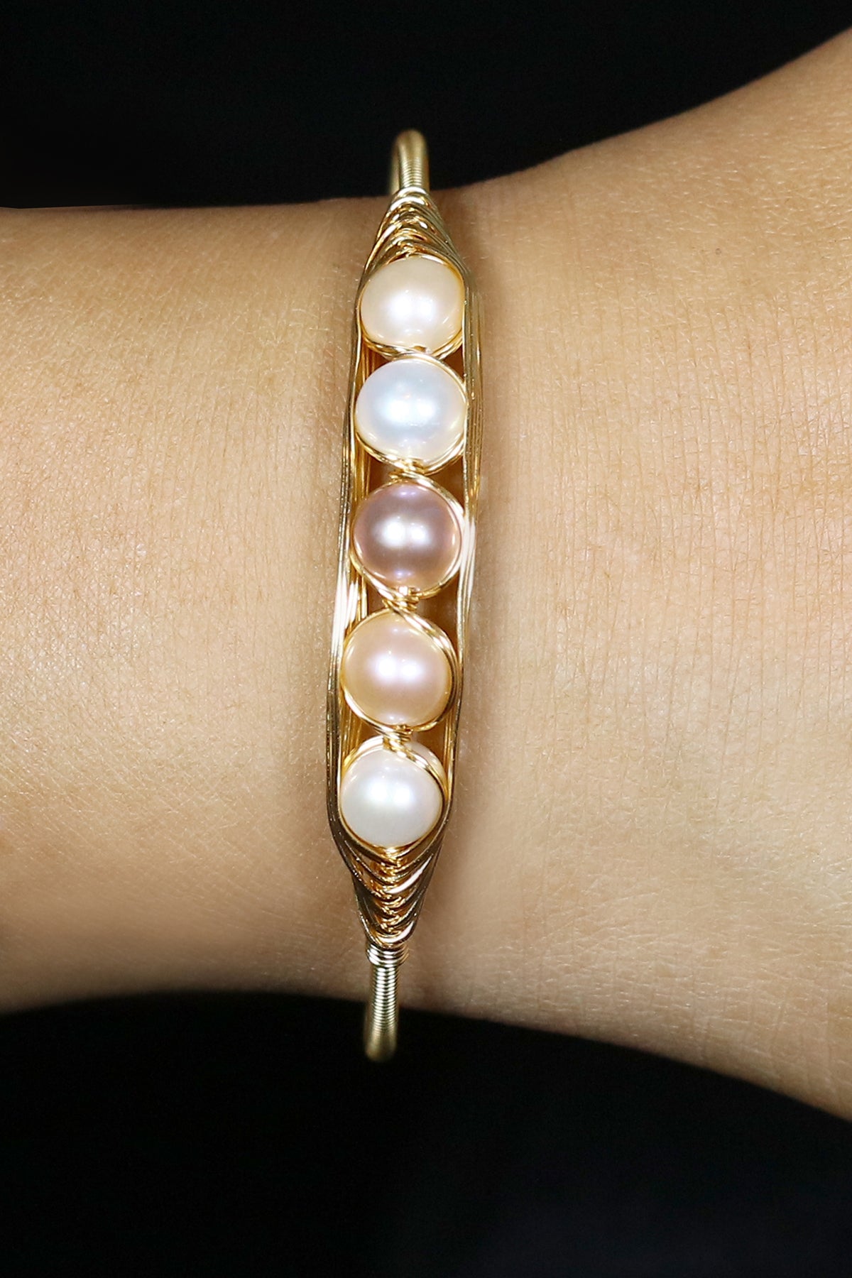Authentic Real Natural Fresh Water Pearl Bracelet With Certificate(D.No ADBLS250)