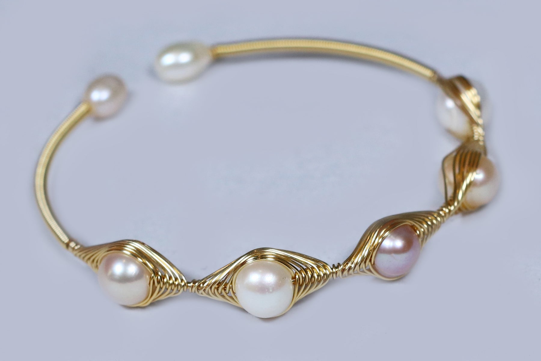 Authentic Real Natural Fresh Water Pearl Bracelet With Certificate(D.No ADBLS252)