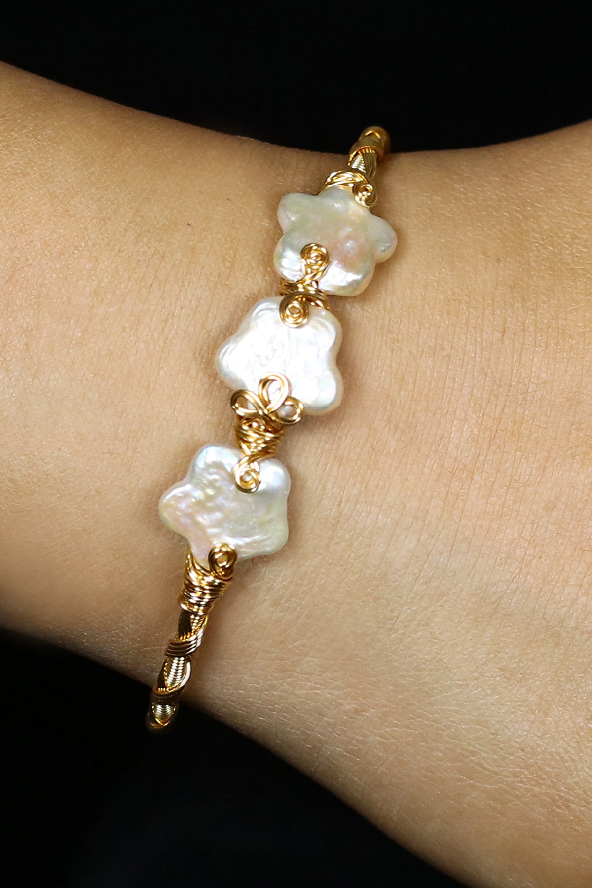 Authentic Real Natural Fresh Water Pearl Bracelet With Certificate(D.No ADBLS277)